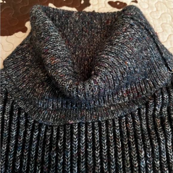 Leo & Nicole - Tamra Cowl Neck Zipper Detail Pullover - Dark Green - XL - Picture 5 of 5